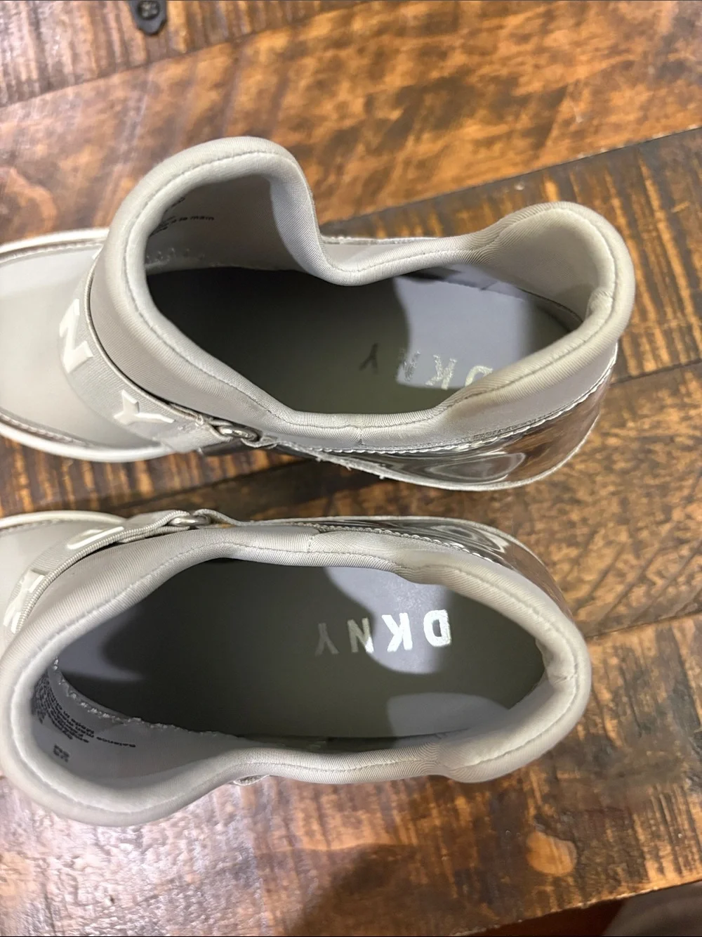 Dkny slip wedge